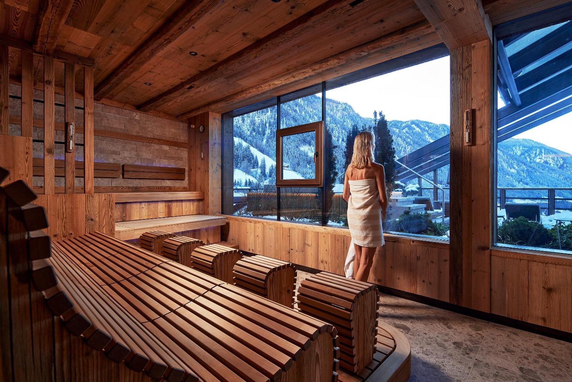 Hotel Quelle Nature Spa Resort Santa Maddalena in Casies Exterior foto