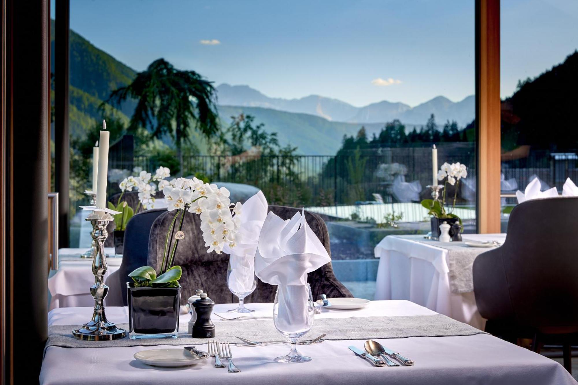 Hotel Quelle Nature Spa Resort Santa Maddalena in Casies Exterior foto